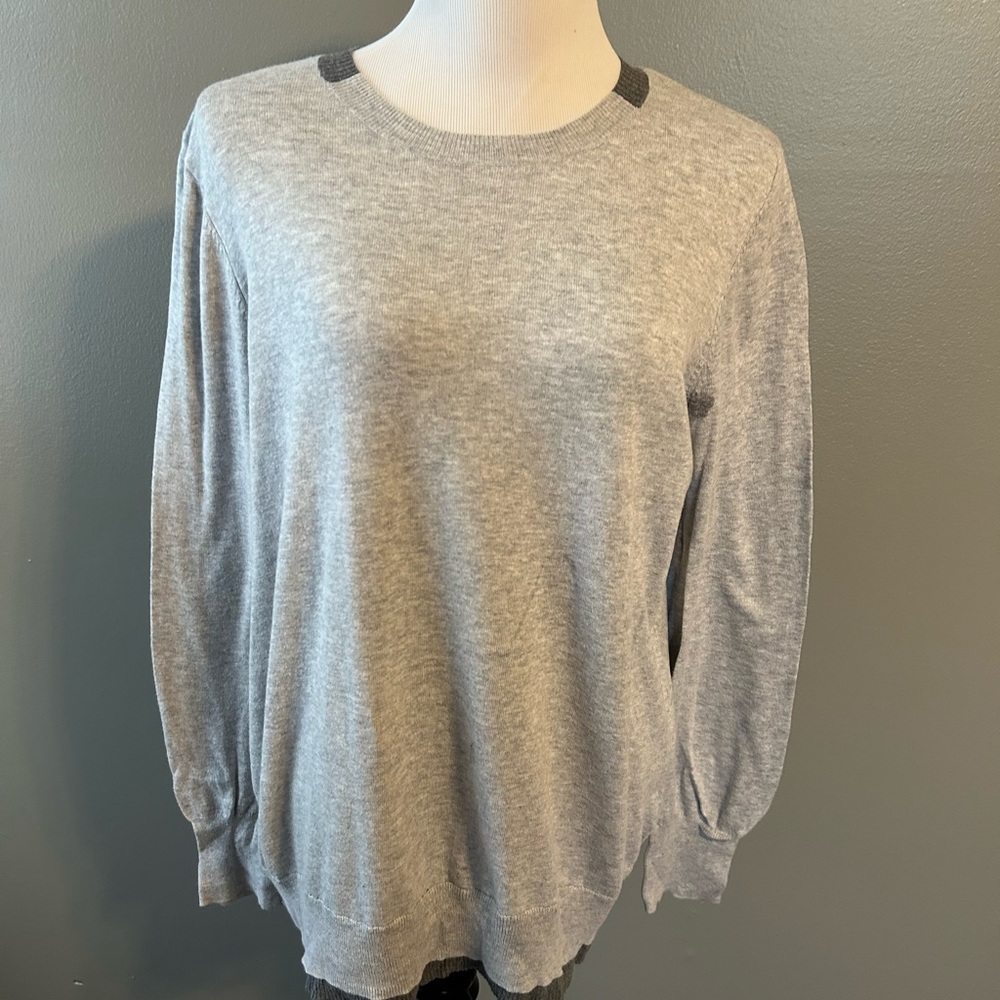 Vera Wang women’s XL sweater gray